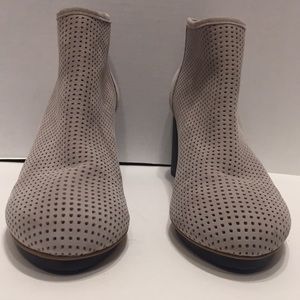 camper whitnee bootie